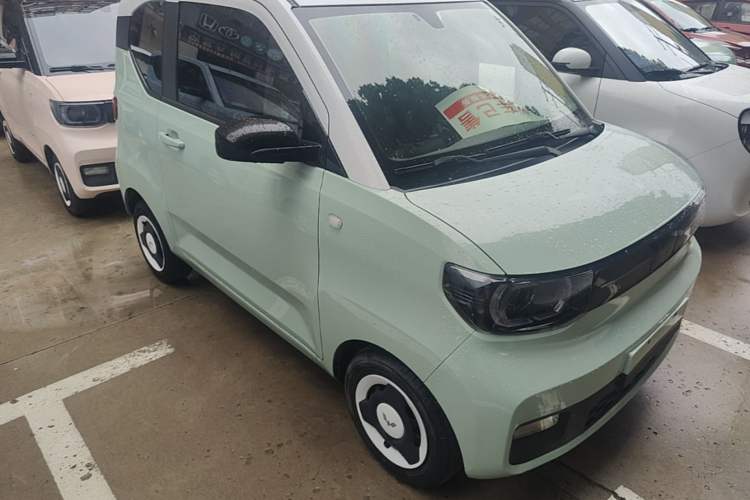 Used Wuling Hongguang MINIEV 2022 Macaron Premium Model – Lithium Iron Phosphate Front Right 45 Deg
