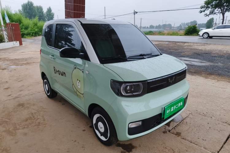 Used Wuling Hongguang MINIEV 2022 Macaron Fashion Model Lithium Iron Phosphate Front Right 45 Deg
