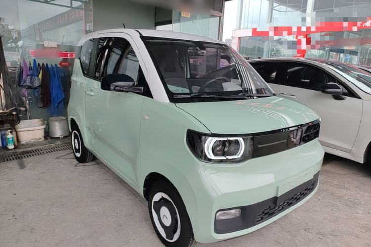 Used Wuling Hongguang MINIEV 2022 Macaron Premium Model – Lithium Iron Phosphate Front Right 45 Deg