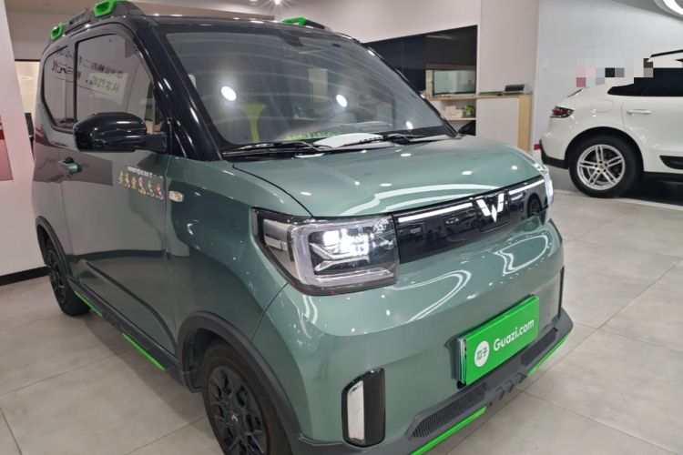 Used Wuling Hongguang MINIEV 2022 GAMEBOY 200km Gaming Edition with Lithium Iron Phosphate Front Right 45 Deg
