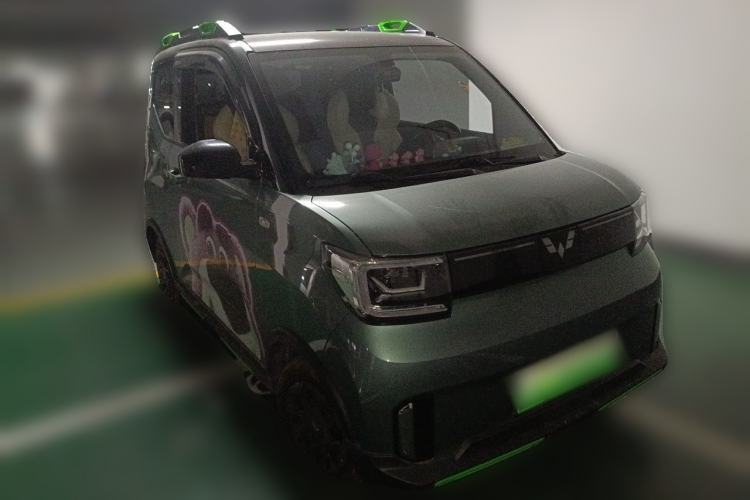 Used Wuling Hongguang MINIEV 2022 GAMEBOY 200km Play Edition with Lithium Iron Phosphate Front Right 45 Deg