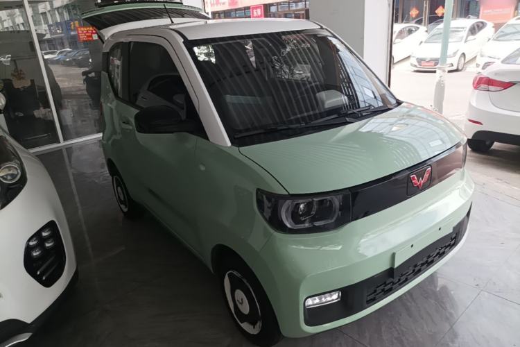 Used Wuling Hongguang MINIEV 2022 Macaron Fashion Edition Lithium-Nickel-Cobalt-Alpha-oxide Front Right 45 Deg