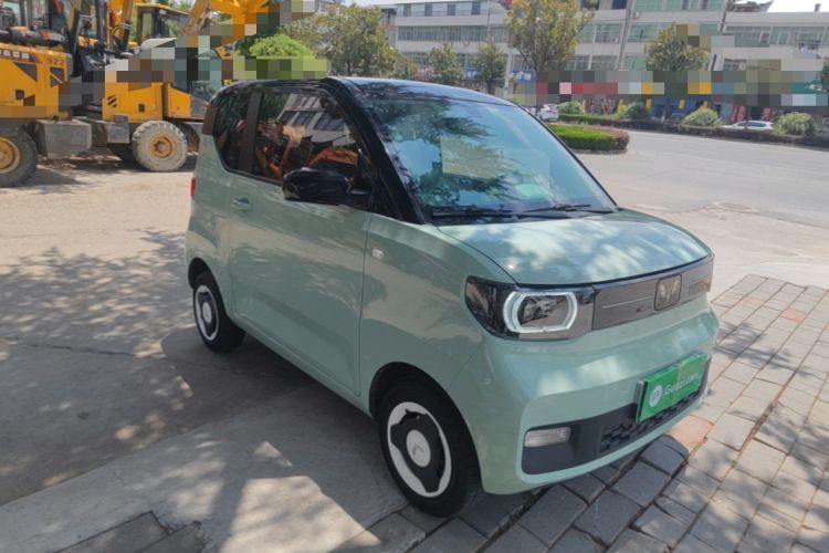 Used Wuling Hongguang MINIEV 2022 Macaron Fashion Model Lithium Iron Phosphate Front Right 45 Deg