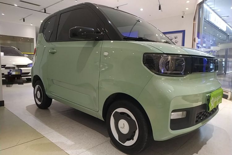 Used Wuling Hongguang MINIEV 2022 Macaron Premium Model – Lithium Iron Phosphate Front Right 45 Deg