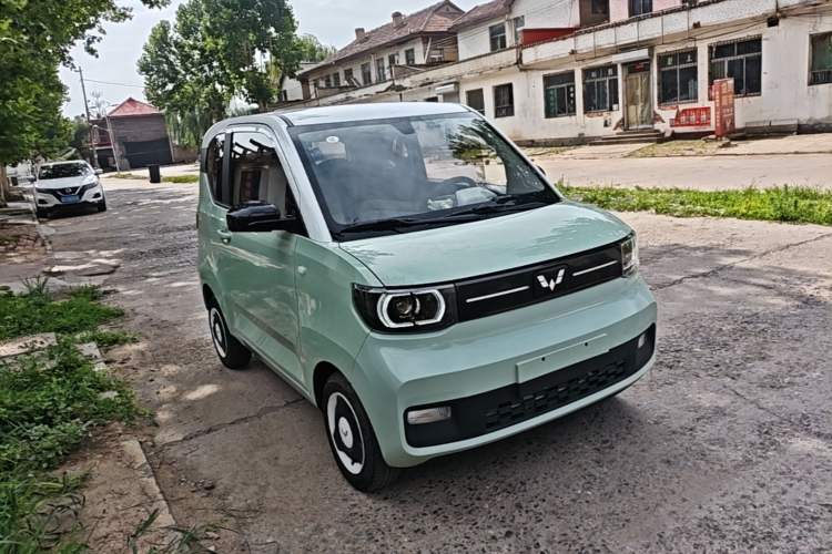 Used Wuling Hongguang MINIEV 2022 Macaron Premium Model – Lithium Iron Phosphate Front Right 45 Deg