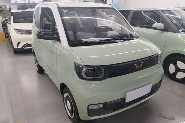 Used Wuling Hongguang MINIEV 2022 Macaron Fashion Model Lithium Iron Phosphate Front Right 45 Deg