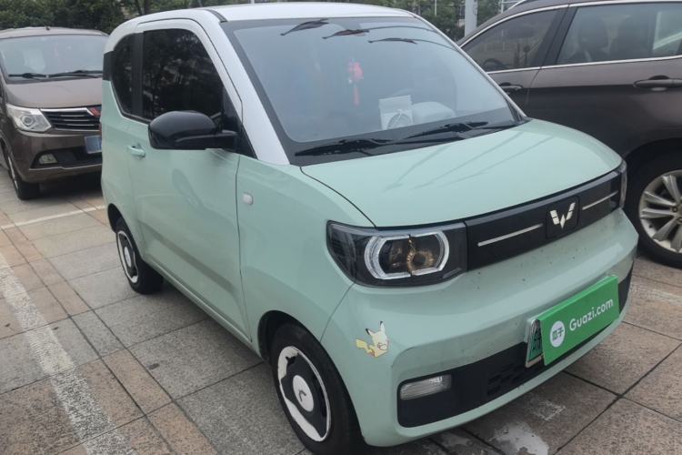 Used Wuling Hongguang MINIEV 2022 Macaron Fashion Model Lithium Iron Phosphate Front Right 45 Deg