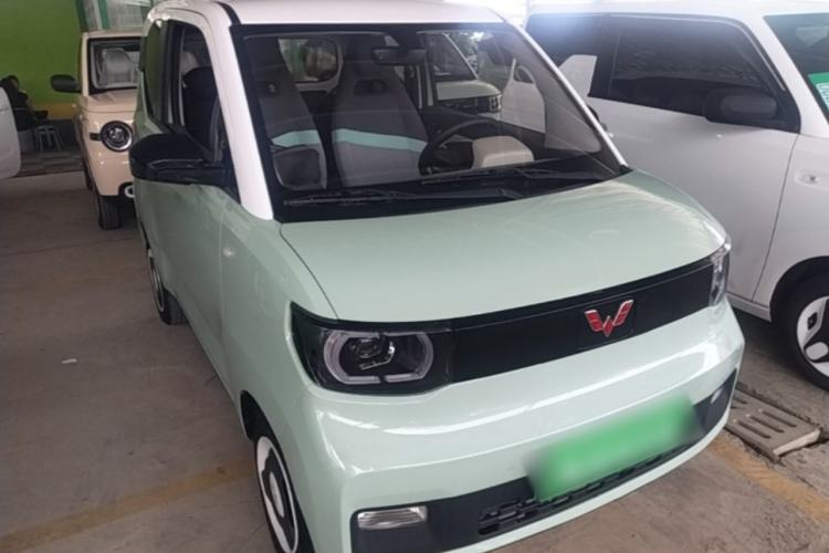 Used Wuling Hongguang MINIEV 2022 Macaron Fashion Model Lithium Iron Phosphate Front Right 45 Deg