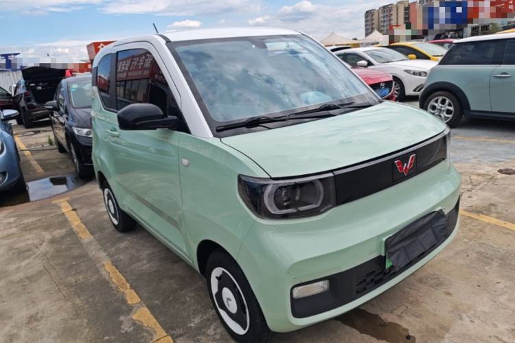 Used Wuling Hongguang MINIEV 2022 Macaron Fashion Model Lithium Iron Phosphate Front Right 45 Deg
