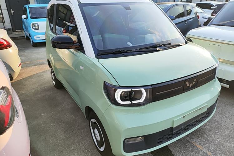 Used Wuling Hongguang MINIEV 2022 Macaron Premium Model – Lithium Iron Phosphate Front Right 45 Deg