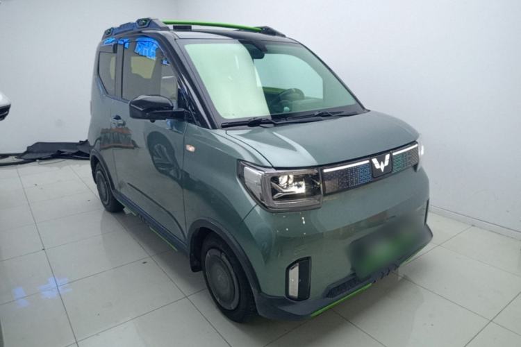 Used Wuling Hongguang MINIEV 2022 GAMEBOY 300km Enthusiast Model with Lithium Iron Phosphate Front Right 45 Deg