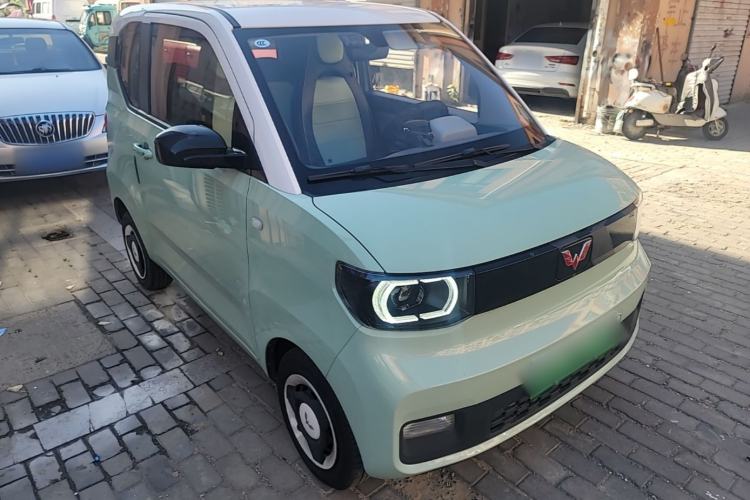 Used Wuling Hongguang MINIEV 2022 Enjoy Edition Lithium Iron Phosphate Front Right 45 Deg