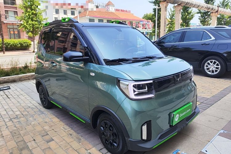Used Wuling Hongguang MINIEV 2022 GAMEBOY 200km Gaming Edition with Lithium Iron Phosphate Front Right 45 Deg