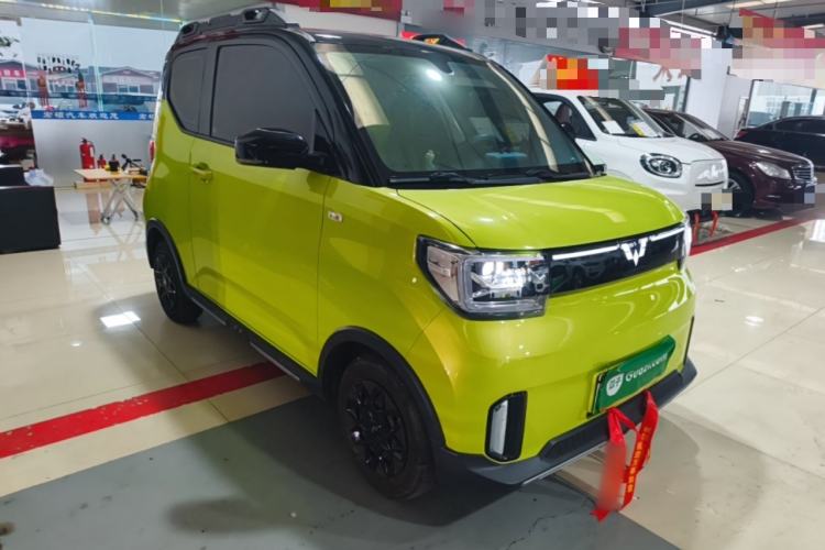 Used Wuling Hongguang MINIEV 2022 GAMEBOY 200km Gaming Edition with Lithium Iron Phosphate Front Right 45 Deg
