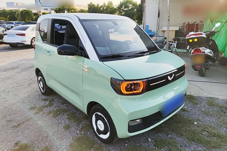 Used Wuling Hongguang MINIEV 2022 Macaron Premium Model – Lithium Iron Phosphate Front Right 45 Deg