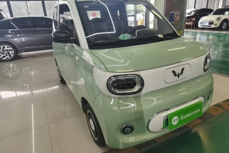 Used Wuling Hongguang MINIEV 2022 Macaron Fashion Model Lithium Iron Phosphate Front Right 45 Deg