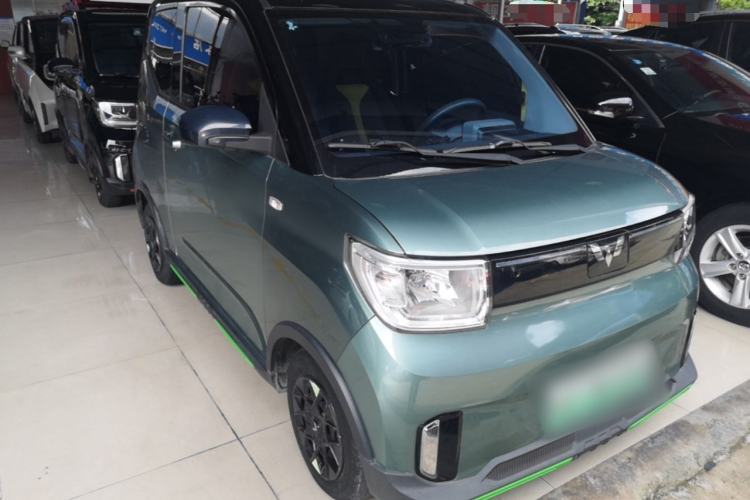 Used Wuling Hongguang MINIEV 2022 GAMEBOY 200km Play Edition with Lithium Iron Phosphate Front Right 45 Deg