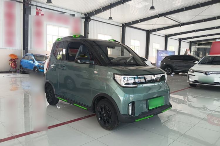 Used Wuling Hongguang MINIEV 2022 GAMEBOY 200km Gaming Edition with Lithium Iron Phosphate Front Right 45 Deg