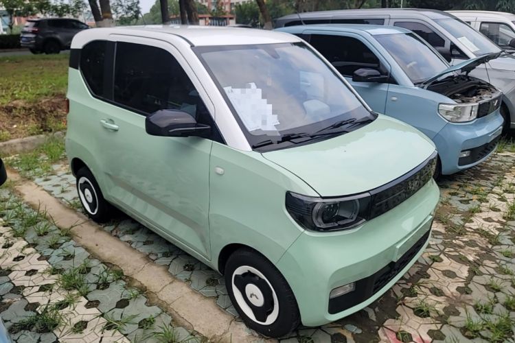 Used Wuling Hongguang MINIEV 2022 Macaron Premium Model – Lithium Iron Phosphate Front Right 45 Deg