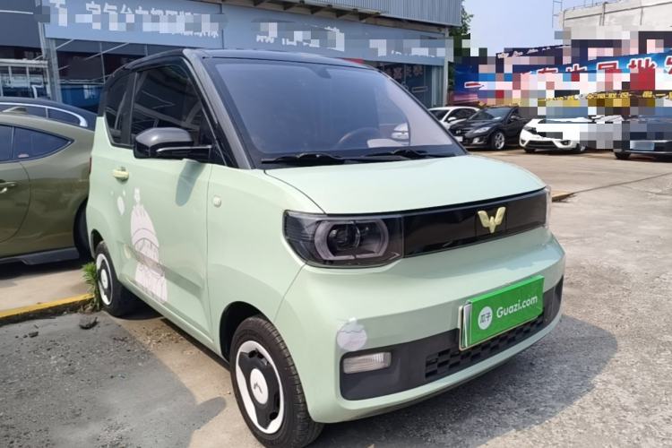 Used Wuling Hongguang MINIEV 2022 Macaron Fashion Model Lithium Iron Phosphate Front Right 45 Deg