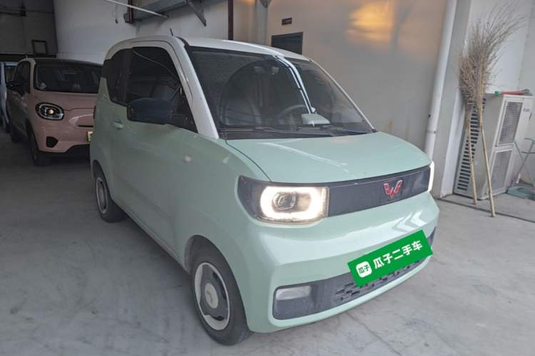 Used Wuling Hongguang MINIEV 2022 Enjoy Edition Lithium Iron Phosphate Front Right 45 Deg