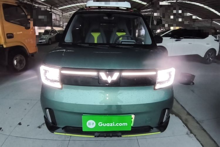Used Wuling Hongguang MINIEV 2022 GAMEBOY 300km Enthusiast Model with Lithium Iron Phosphate Front