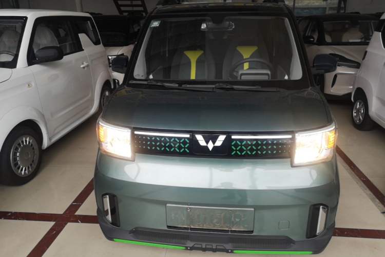 Used Wuling Hongguang MINIEV 2022 GAMEBOY 300km Play Edition Lithium Iron Phosphate Front