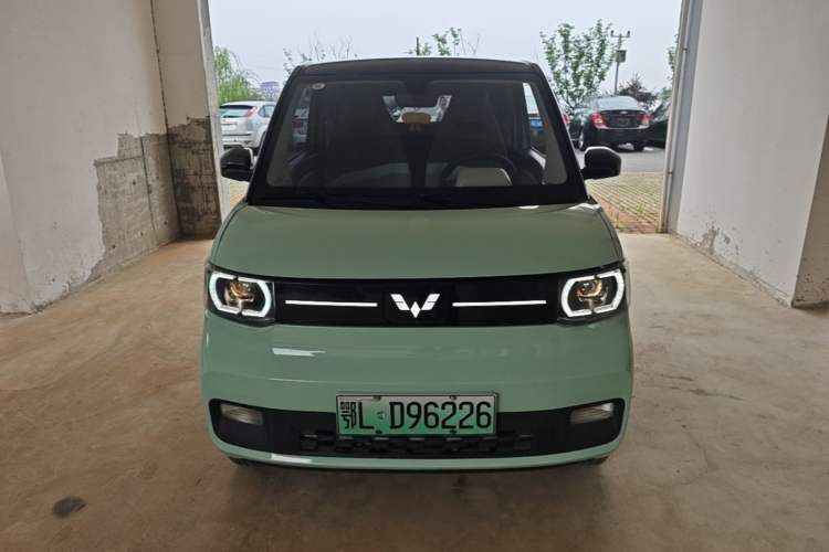 Used Wuling Hongguang MINIEV 2022 Macaron Fashion Model Lithium Iron Phosphate Front