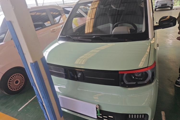 Used Wuling Hongguang MINIEV 2022 Macaron Fashion Model Lithium Iron Phosphate Front
