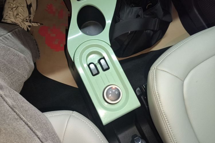 Used Wuling Hongguang MINIEV 2022 Macaron Premium Model – Lithium Iron Phosphate Gear Lever