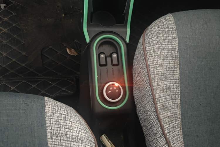 Used Wuling Hongguang MINIEV 2022 Enjoy Edition Lithium Iron Phosphate Gear Lever