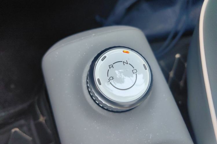 Used Wuling Hongguang MINIEV 2022 GAMEBOY 200km Gaming Edition with Lithium Iron Phosphate Gear Lever