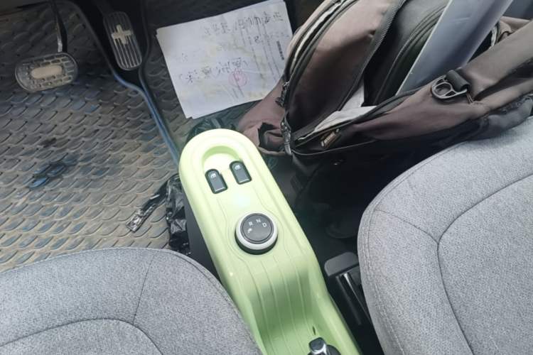 Used Wuling Hongguang MINIEV 2022 Macaron Premium Model – Lithium Iron Phosphate Gear Lever