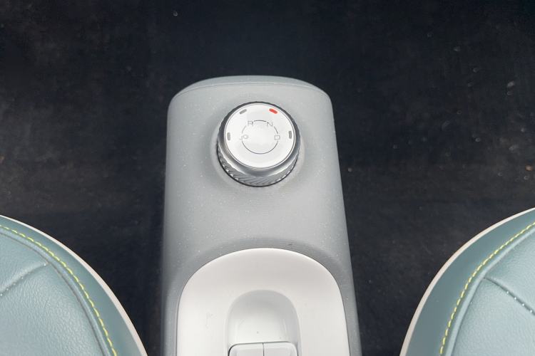 Used Wuling Hongguang MINIEV 2022 GAMEBOY 200km Gaming Edition with Lithium Iron Phosphate Gear Lever