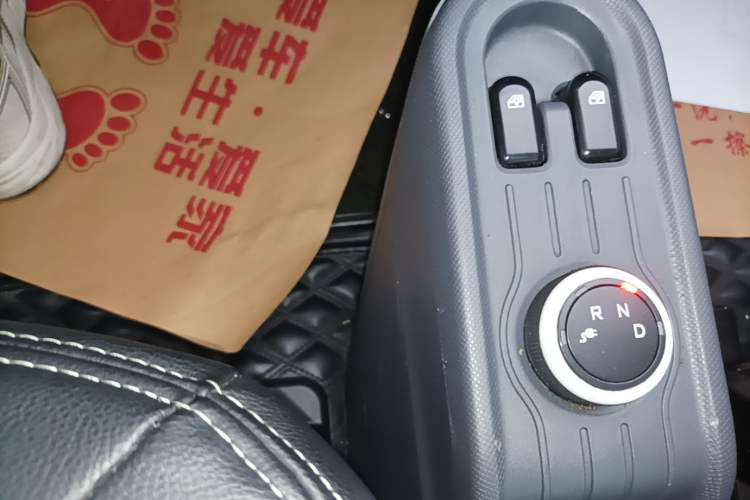 Used Wuling Hongguang MINIEV 2022 Enjoy Edition Lithium Iron Phosphate Gear Lever