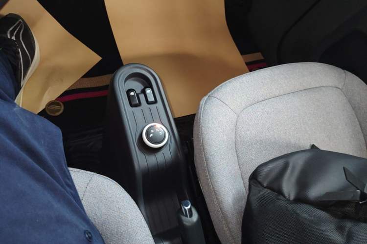 Used Wuling Hongguang MINIEV 2022 Macaron Premium Model – Lithium Iron Phosphate Gear Lever