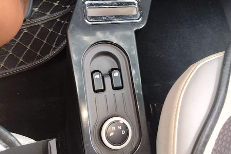 Used Wuling Hongguang MINIEV 2022 Macaron-Color Edition Lithium Iron Phosphate Gear Lever