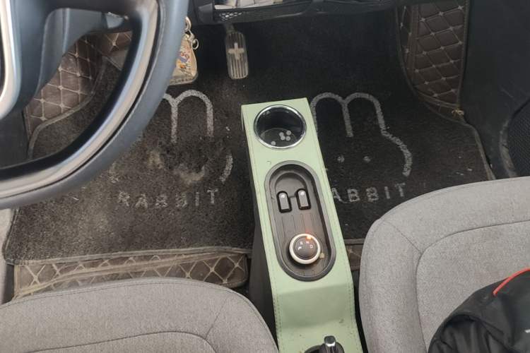 Used Wuling Hongguang MINIEV 2022 Macaron Premium Model – Lithium Iron Phosphate Gear Lever