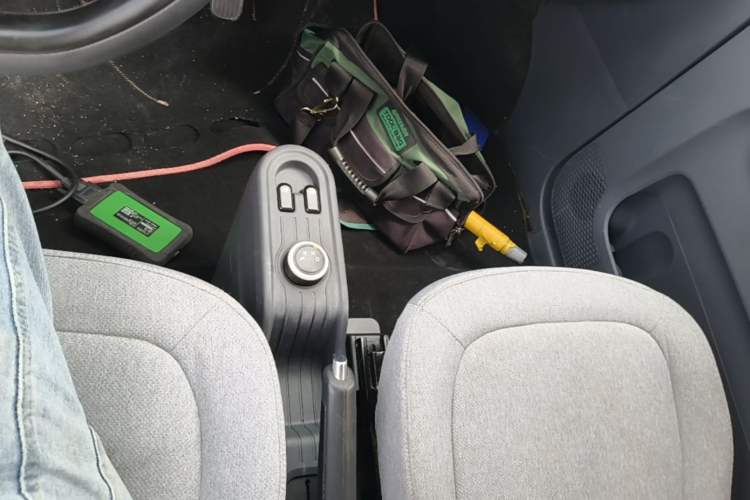 Used Wuling Hongguang MINIEV 2022 Macaron Premium Model – Lithium Iron Phosphate Gear Lever