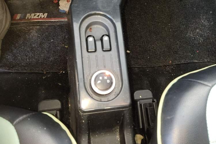 Used Wuling Hongguang MINIEV 2022 Enjoy Edition Lithium-Ion Battery Gear Lever