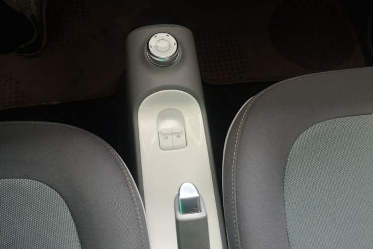 Used Wuling Hongguang MINIEV 2022 GAMEBOY 300km Play Edition Lithium Iron Phosphate Gear Lever
