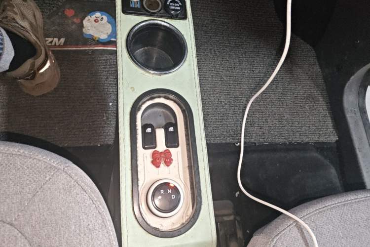 Used Wuling Hongguang MINIEV 2022 Macaron Premium Model – Lithium Iron Phosphate Gear Lever