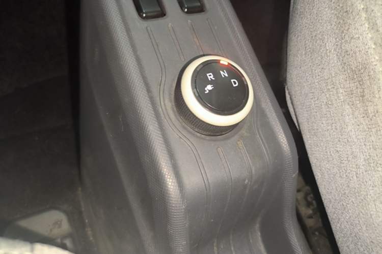 Used Wuling Hongguang MINIEV 2022 Macaron Premium Model – Lithium Iron Phosphate Gear Lever