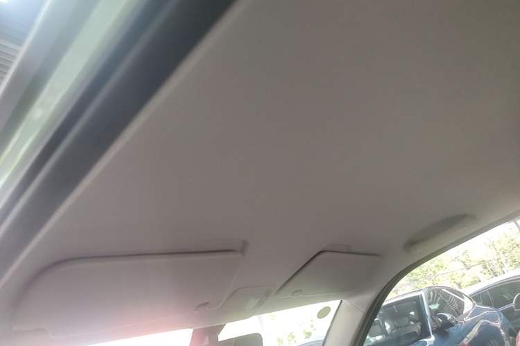 Used Wuling Hongguang MINIEV 2022 Macaron Fashion Model Lithium Iron Phosphate Headliner