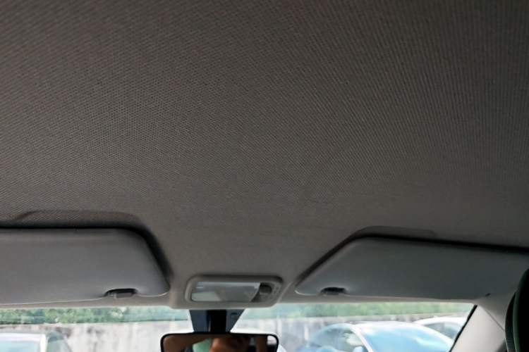 Used Wuling Hongguang MINIEV 2022 Macaron Premium Model – Lithium Iron Phosphate Headliner