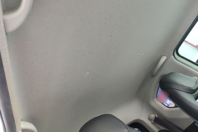 Used Wuling Hongguang MINIEV 2022 Macaron Premium Model – Lithium Iron Phosphate Headliner