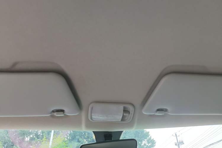 Used Wuling Hongguang MINIEV 2022 Macaron Premium Model – Lithium Iron Phosphate Headliner