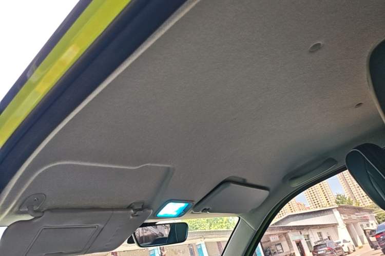 Used Wuling Hongguang MINIEV 2022 GAMEBOY 200km Gaming Edition with Lithium Iron Phosphate Headliner