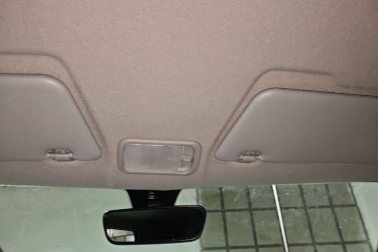 Used Wuling Hongguang MINIEV 2022 Macaron Premium Model – Lithium Iron Phosphate Headliner