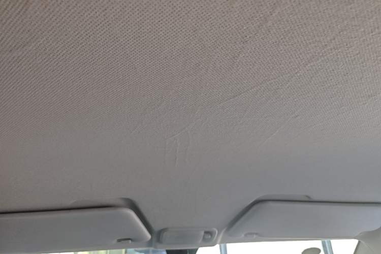 Used Wuling Hongguang MINIEV 2022 Macaron Premium Model – Lithium Iron Phosphate Headliner